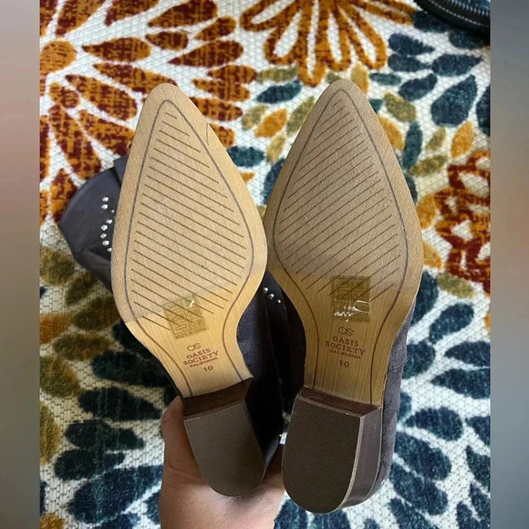 Oasis Society Phoenix Boots Size 10 Brown‎ Studded Heeled NWOT Faux Suede - Picture 3 of 11